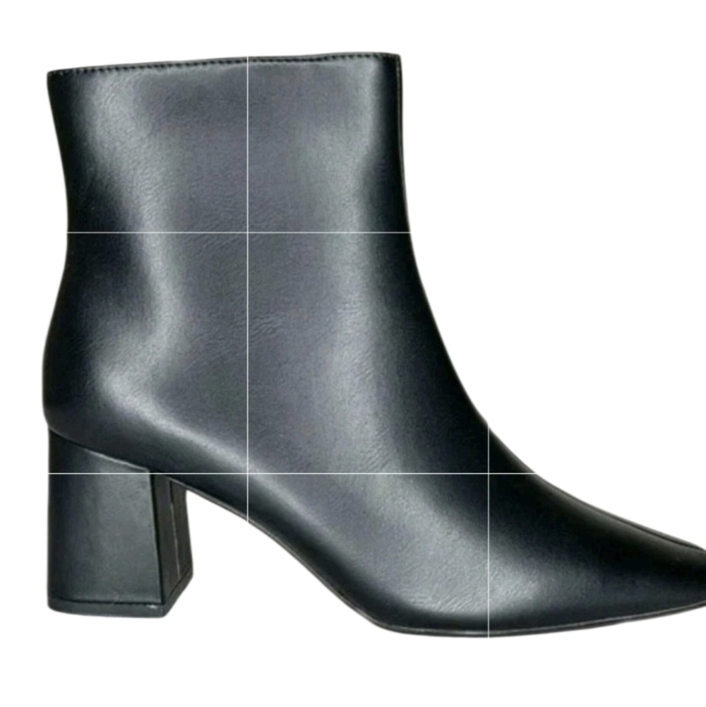 Women's Black Boots Booties Size 9.5 Comfort Foam Preppy Work Going Out Goth NEW